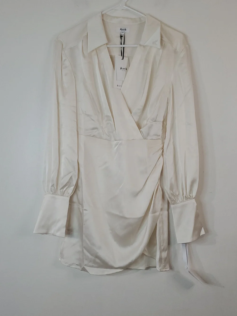 NWT Avra Agata Satin Faux Wrap Mini Dress Size XS Off White Feminine Wedding - Picture 2 of 16